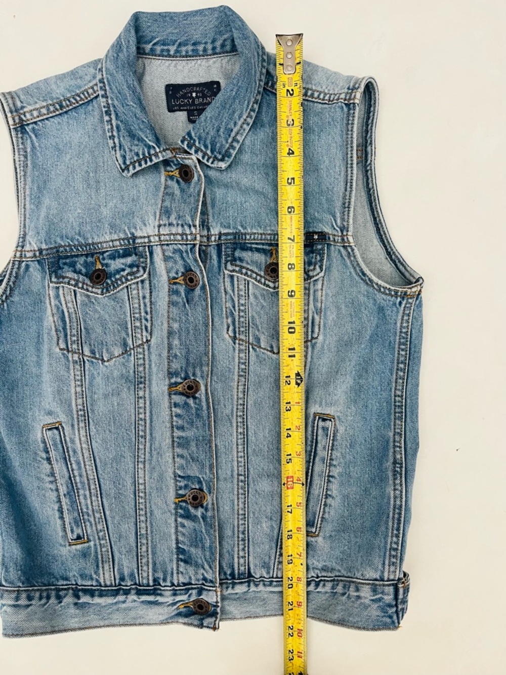 Lucky Brand Denim Vest light wash size small - Picture 4 of 6